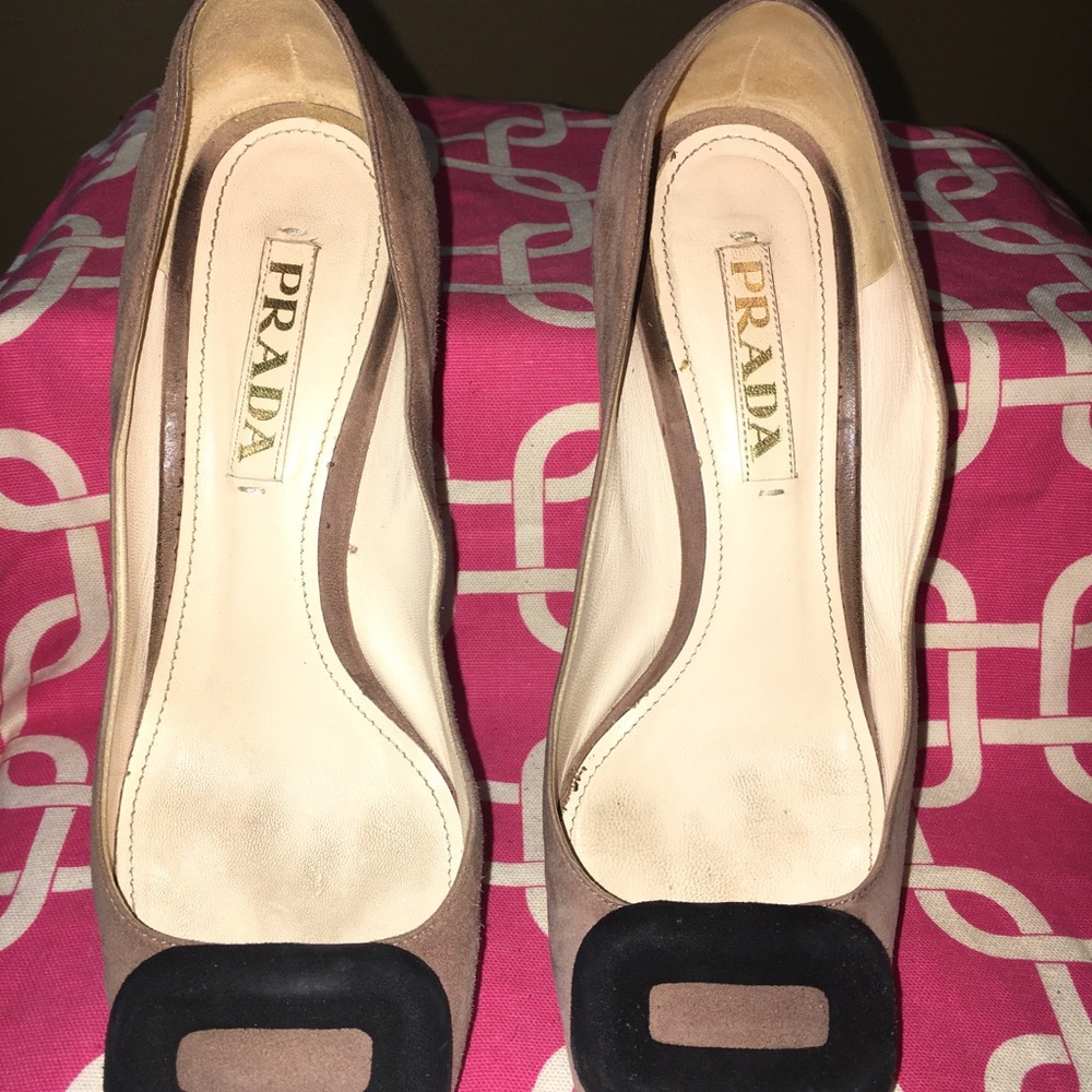 Shoes - Picture 2 of 4